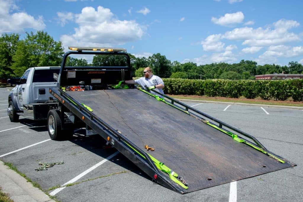 Flatbed towing near me